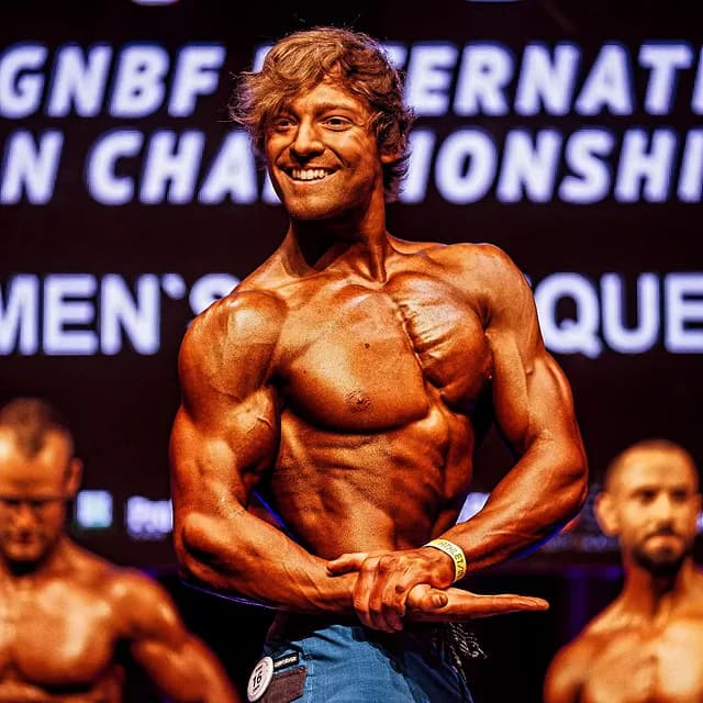 Tilo Bittel bei einem Men’s-Physique-Wettkampf